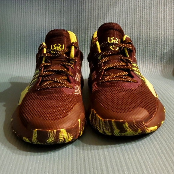 Adidas D.O.N Issue #1 Stealth Spider Man - Picture 2 of 4